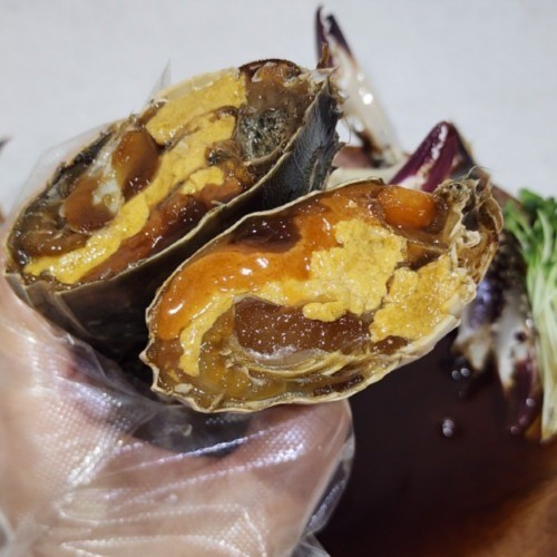 꽃게 알도 꽉 차고 정말 맛있어요.